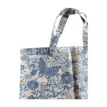 Carica l&#39;immagine nel visualizzatore di Gallery, Kimono-recycled tote bag