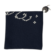 Afbeelding in Gallery-weergave laden, Kimono-fabric coaster with Japanese traditional patterns