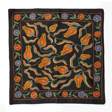 Lataa kuva Galleria-katseluun, Suzani hand-embroidered silk cushion cover - black