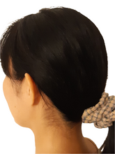 Afbeelding in Gallery-weergave laden, Scrunchies (hair accessory) made in Laos