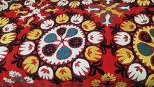 Ladda upp bild till gallerivisning, Vintage hand-embroidered Suzani from Uzbekistan 【One and only item!】
