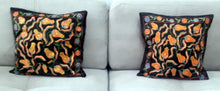 Lataa kuva Galleria-katseluun, Suzani hand-embroidered silk cushion cover - black