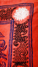 Cargar imagen en el visor de la galería, Vintage hand embroidered Suzani from Uzbekistan 【One and only item!】