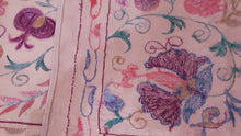 Lataa kuva Galleria-katseluun, Suzani hand-embroidered fabric - apricot