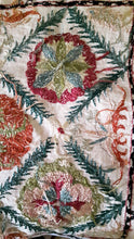 Cargar imagen en el visor de la galería, Suzani hand-embroidered fabric - yellow-green