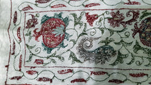 Indlæs billede til gallerivisning Suzani hand-embroidered fabric - beige