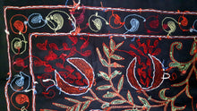 Carica l&#39;immagine nel visualizzatore di Gallery, Suzani hand-embroidered silk fabric - black
