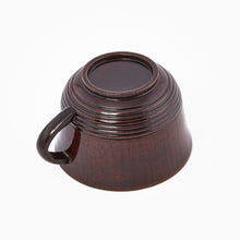 Afbeelding in Gallery-weergave laden, Hida-Shunkei lacquered wooden coffee/teacup and saucer set.