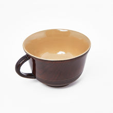Laden Sie das Bild in den Galerie-Viewer, Hida-Shunkei lackiertes Kaffee-/Teetassen- und Untertassen-Set aus Holz.