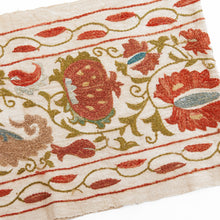 Charger l&#39;image dans la galerie, Suzani hand-embroidered fabric - beige