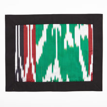 Lataa kuva Galleria-katseluun, Green /multi-color Khan Atlas placemat