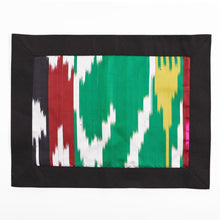 Charger l&#39;image dans la galerie, Green /multi-color Khan Atlas placemat